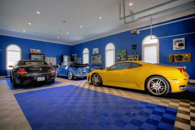 BLUE PAINTED GARAGE WALL IDEAS