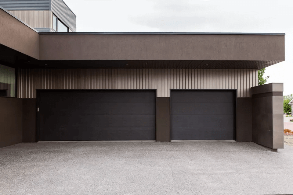 SMOOTH AND SLEEK GARAGE DOOR DESIGN IDEAS