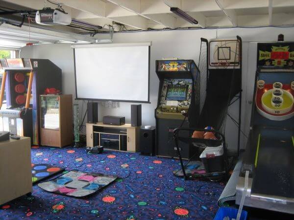PLAYFUL KIDS GARAGE PLAYROOM IDEAS - GARAGE GUIDES