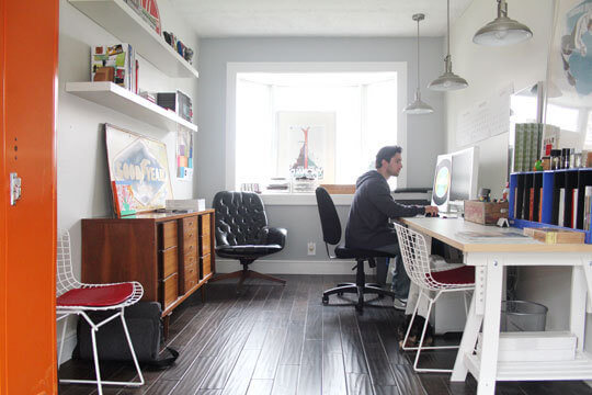 GARAGE MAKEOVER TO BASIC AND NEAT OFFICE