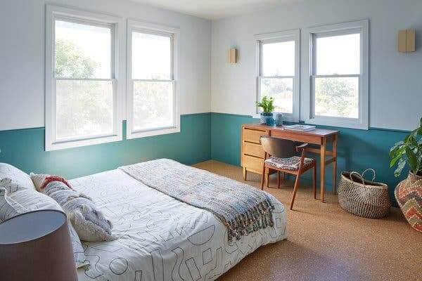 GARAGE MAKEOVER TO TURQUOISE GUEST BEDROOM IDEAS