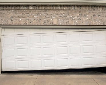 6 TIPS HOW TO FIX GARAGE DOOR 6 TIPS HOW TO FIX GARAGE DOOR