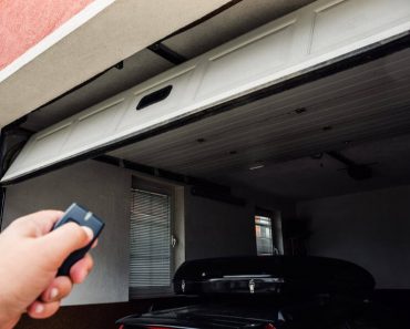 TIPS HOW TO RESET GARAGE DOOR OPENER TIPS HOW TO RESET GARAGE DOOR OPENER
