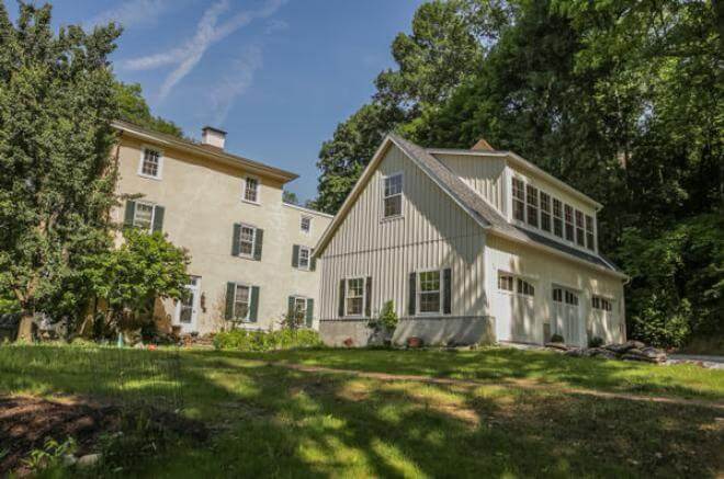 THREE CAR GARAGE WITH APARTMENT SPACE