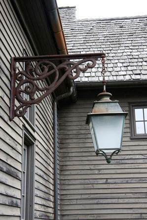 CLASSIC RUSTID SOLAR COACH LIGHTS FOR GARAGE