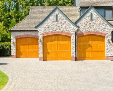 15 OUTSIDE GARAGE DECORATING IDEAS FOR NEW STYLISH LOOK 15 OUTSIDE GARAGE DECORATING IDEAS FOR NEW STYLISH LOOK