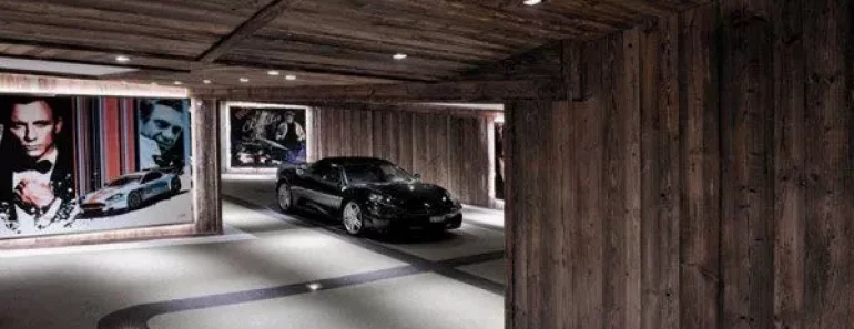 Awesome Luxury Underground Garage House