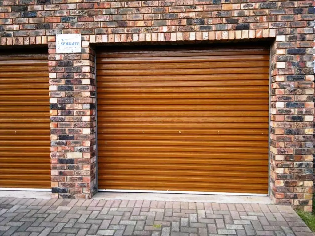 Residential Insulated Roll Up Garage Doors