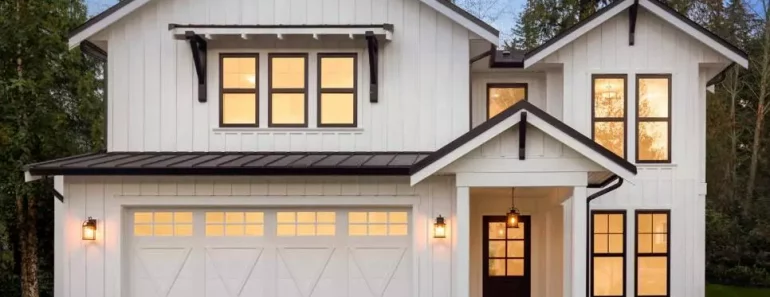 Awesome White Modern Farmhouse Garage Doors