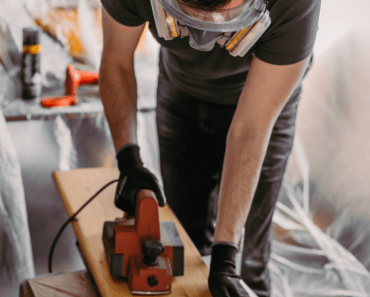 The Ideal Home Workshop: Setting Up a Garage-based Woodshop 🛠️